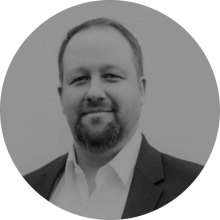 Curtis_Larson_sw_ohne_Hintergrund Curtis Larson